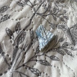 Labradorite raw crystal